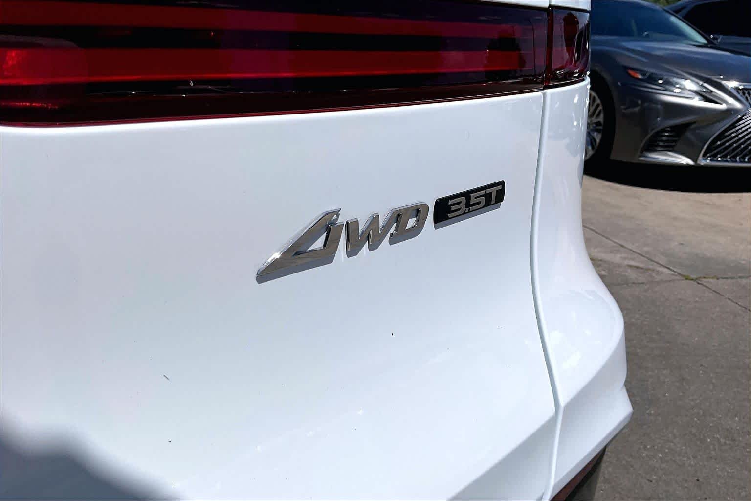 Used 2026 Alta White Genesis 3.5T Sport Prestige image 20