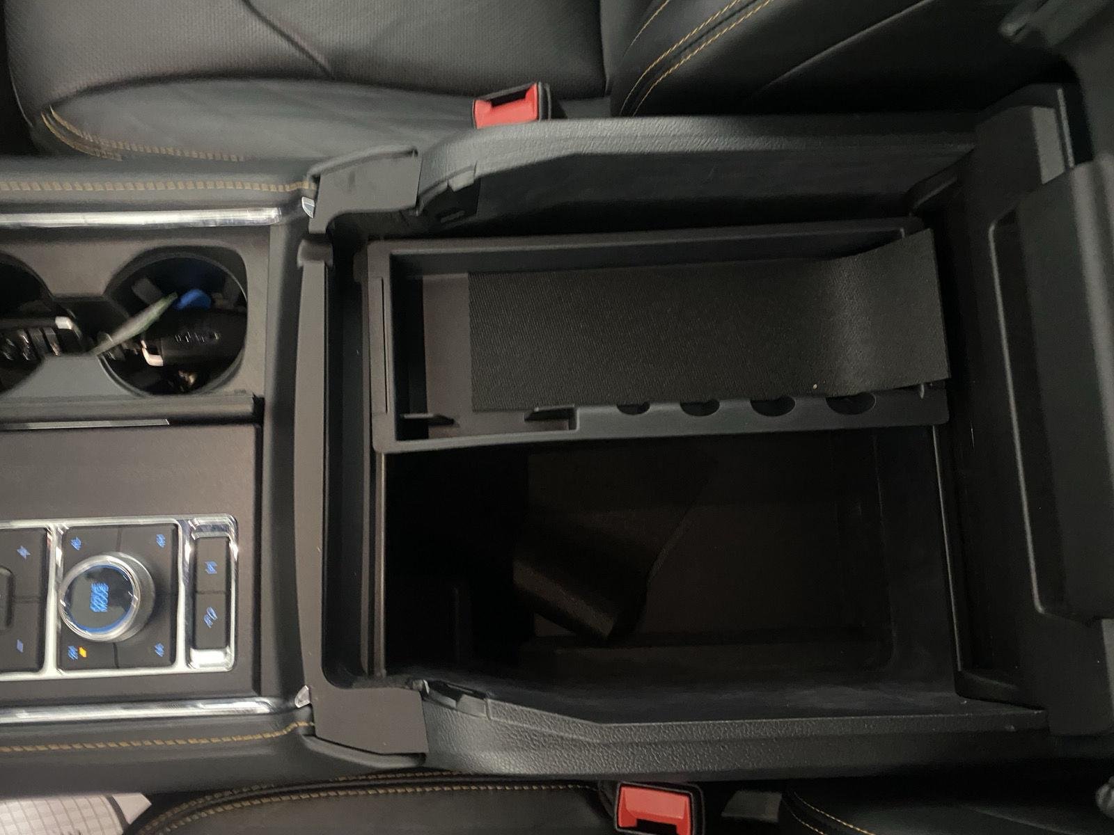 Used 2022 Agate Black Ford Platinum image 17