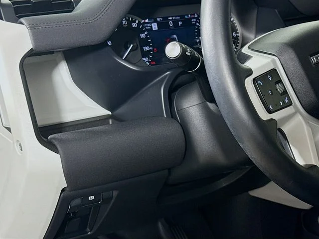 Certified Used 2023 Black Land Rover SE image 10