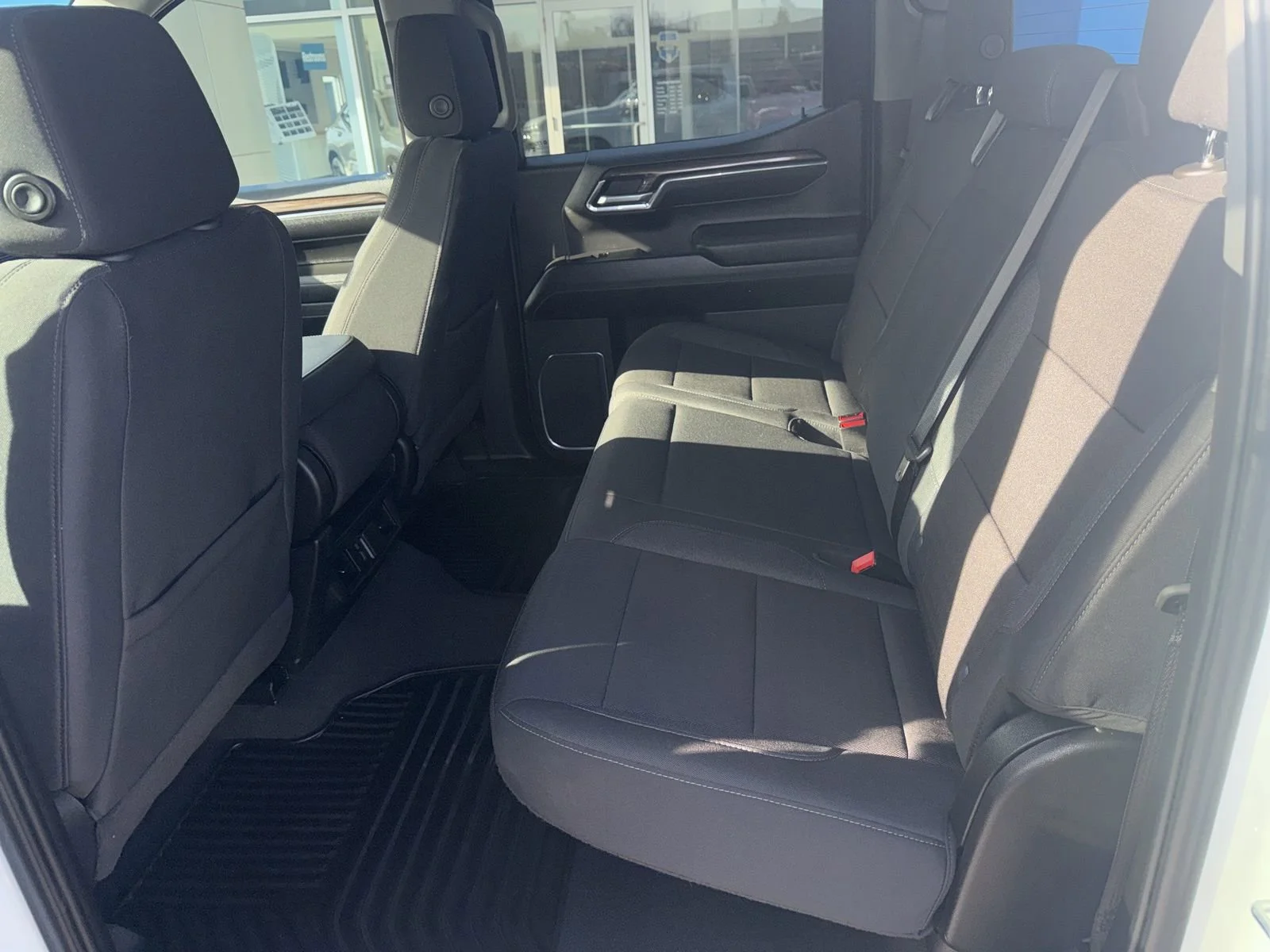 2025 Chevrolet Silverado 1500 LT - Photo 17