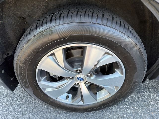 Used 2021 White Subaru Premium image 17