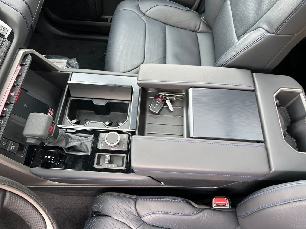 2026 Toyota Tundra Platinum - Photo 27