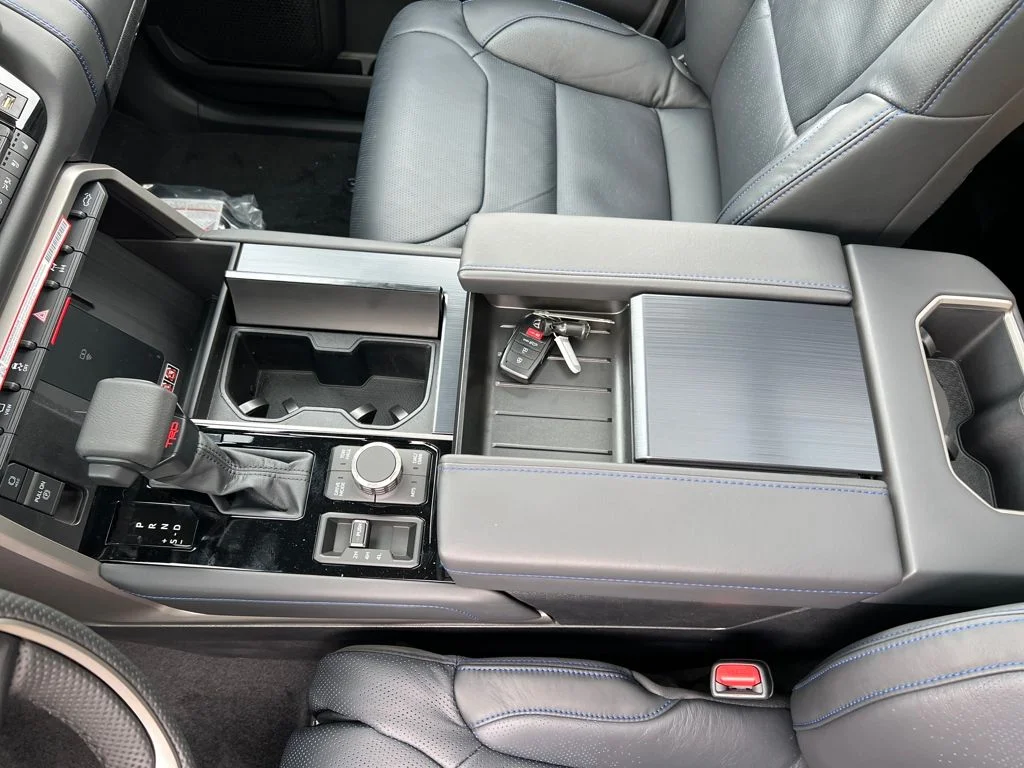 2026 Toyota Tundra Platinum - Photo 27