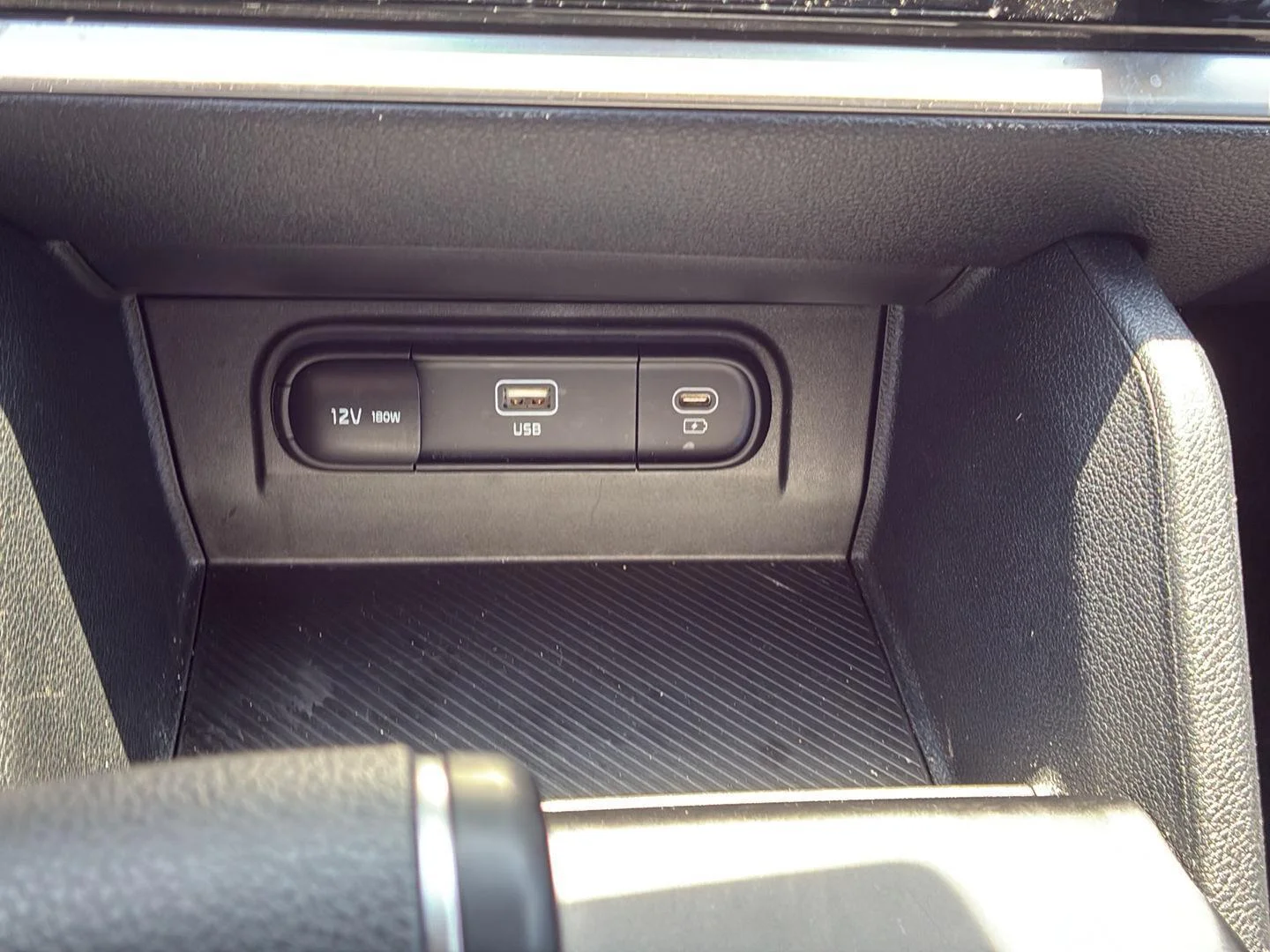 Used 2025 Ebony Black Kia LX image 15