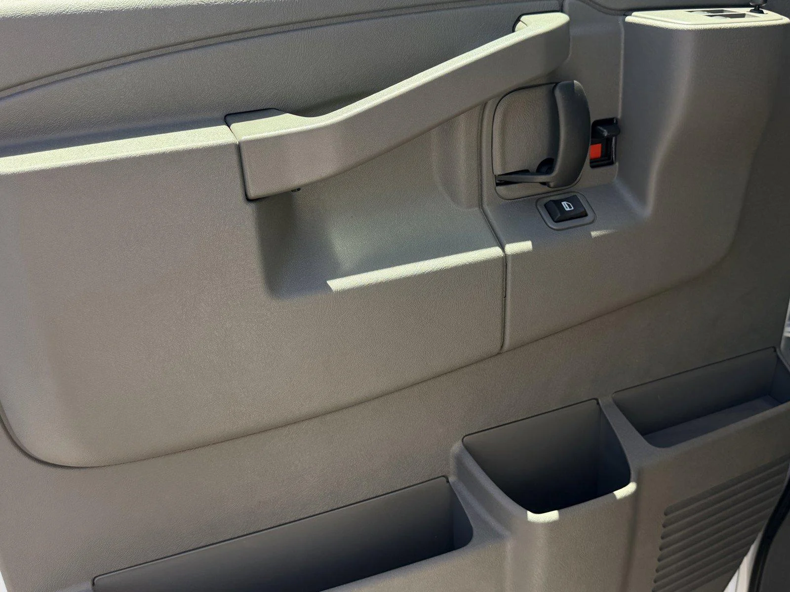 New 2026 Summit White GMC LT image 16