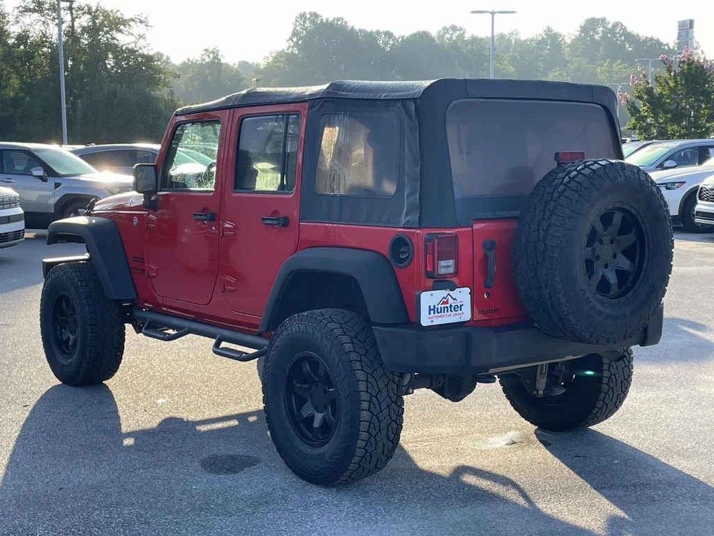 Used 2018 Firecracker Red Clearcoat Jeep Sport S image 23
