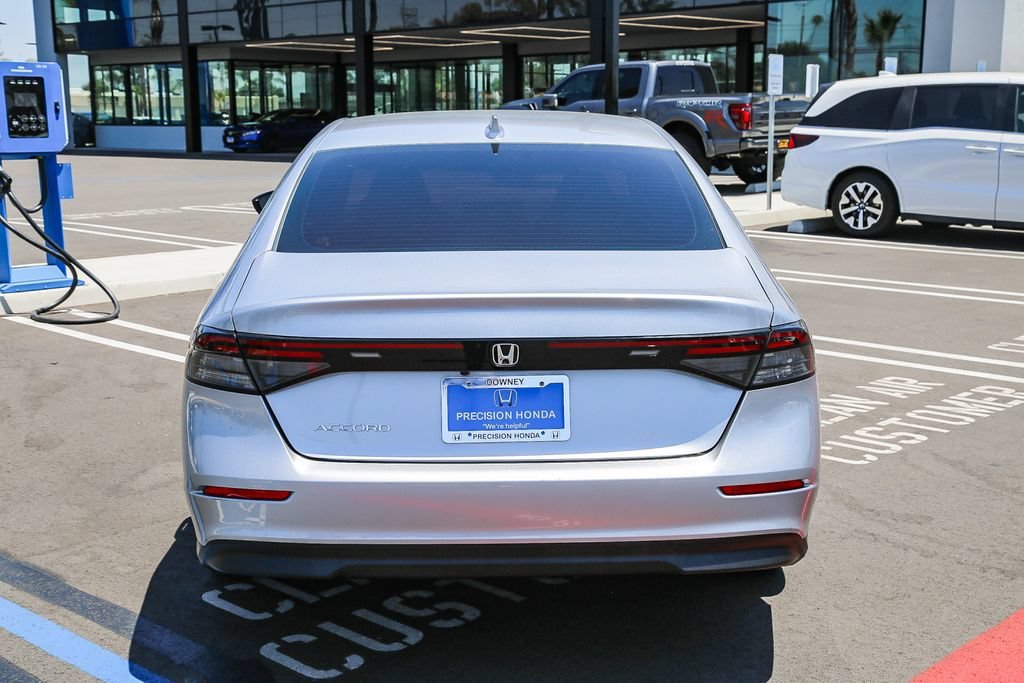 Certified Used 2024 Solar Silver Metallic Honda 1.5T EX image 34