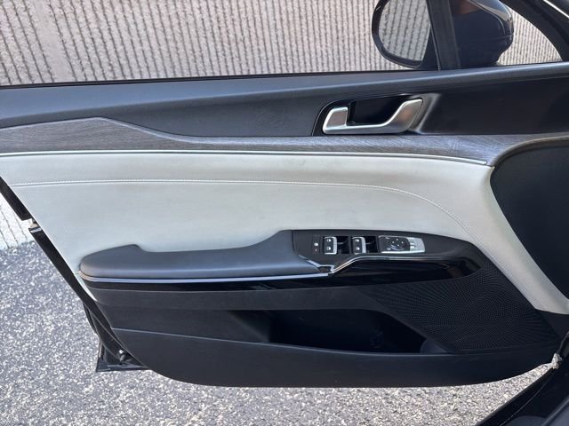 Certified Used 2022 Ebony Black Kia EX image 24