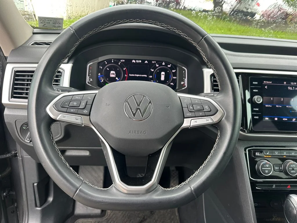 Used 2023 Gray Volkswagen 2.0T SE w/Technology image 41