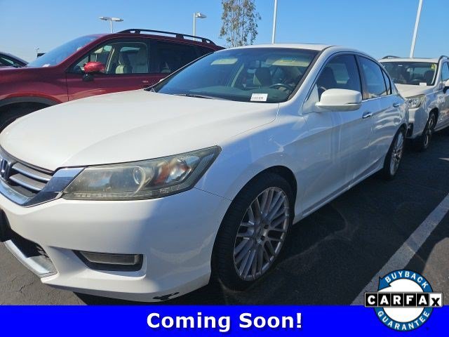 Used 2013 White Orchid Pearl Honda EX-L image 1
