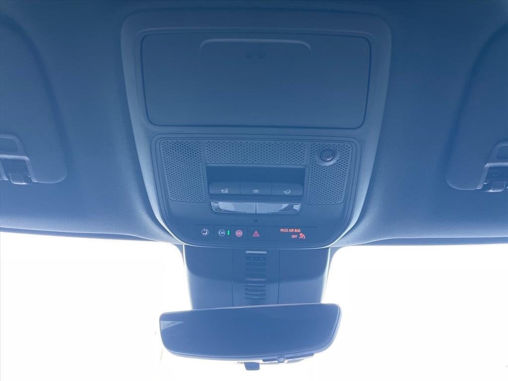 2027 Chevrolet Traverse Z71 - Photo 21