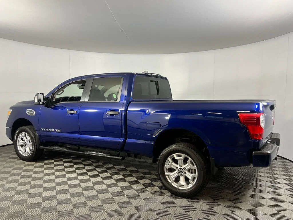 2024 Nissan Titan XD SV - Photo 8