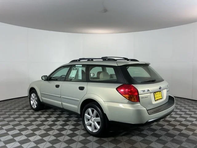 Used 2006 Champagne Gold Opal Subaru 2.5i image 7