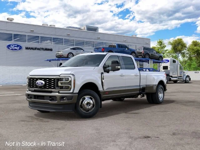 New 2027 Star White Metallic Tri-Coat Ford  image 2