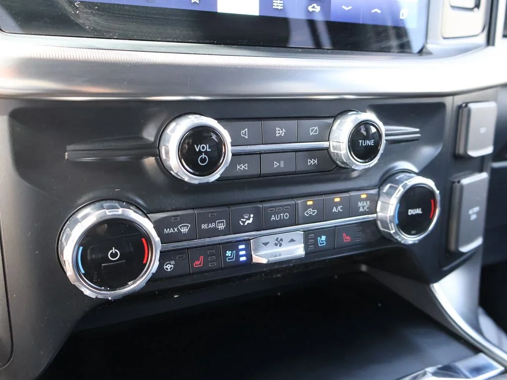 Used 2022 White Ford Raptor image 37