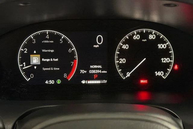 Certified Used 2025 Modern Steel Metallic Honda LX image 32