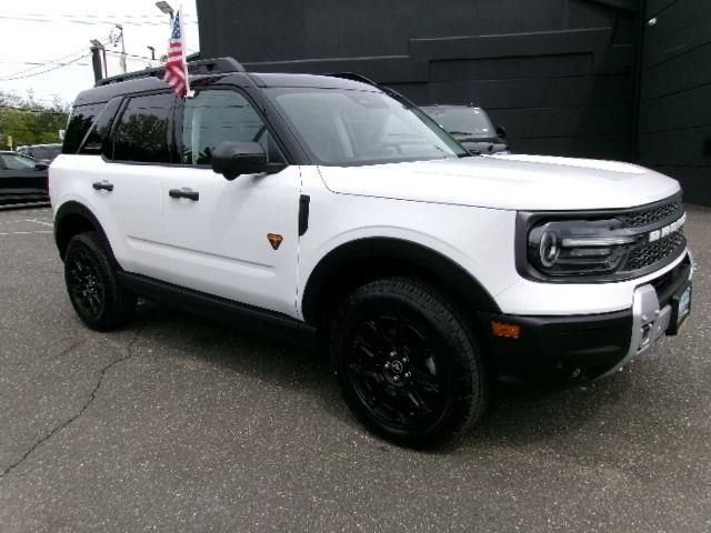 Certified Used 2025 Oxford White Ford Badlands image 3