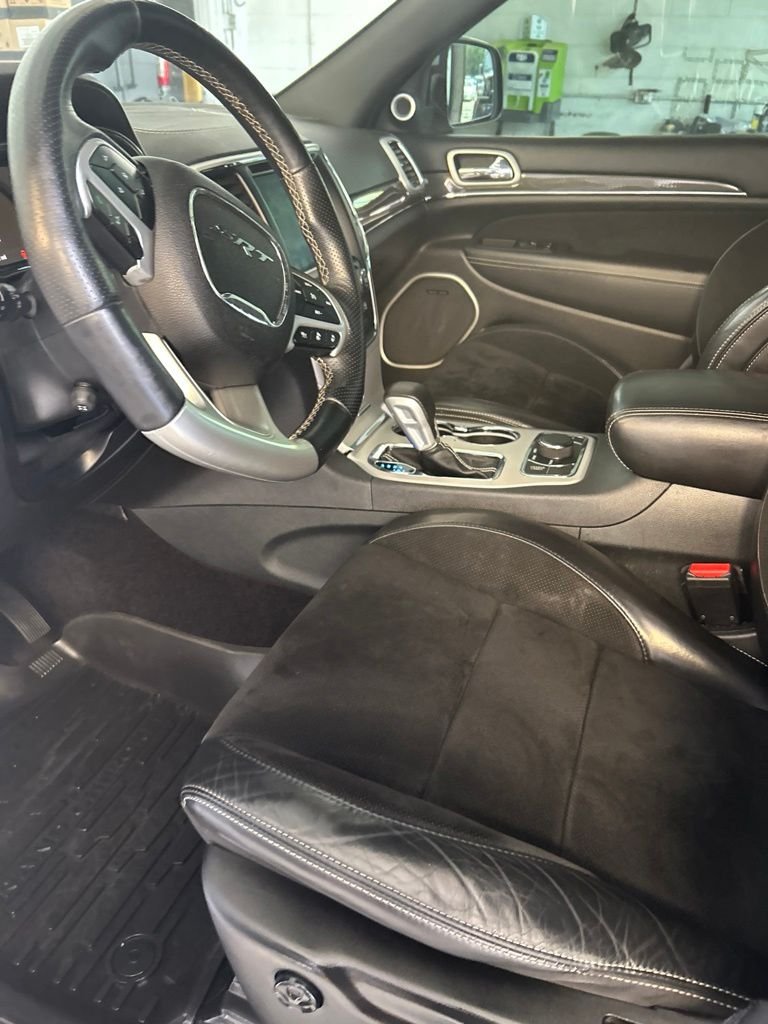 Used 2018 White Jeep SRT image 31