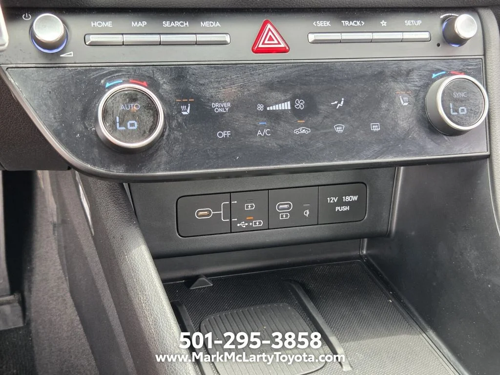 Used 2025 Red Hyundai SEL image 19