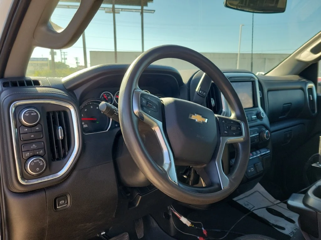 Used 2022  Chevrolet LT image 13