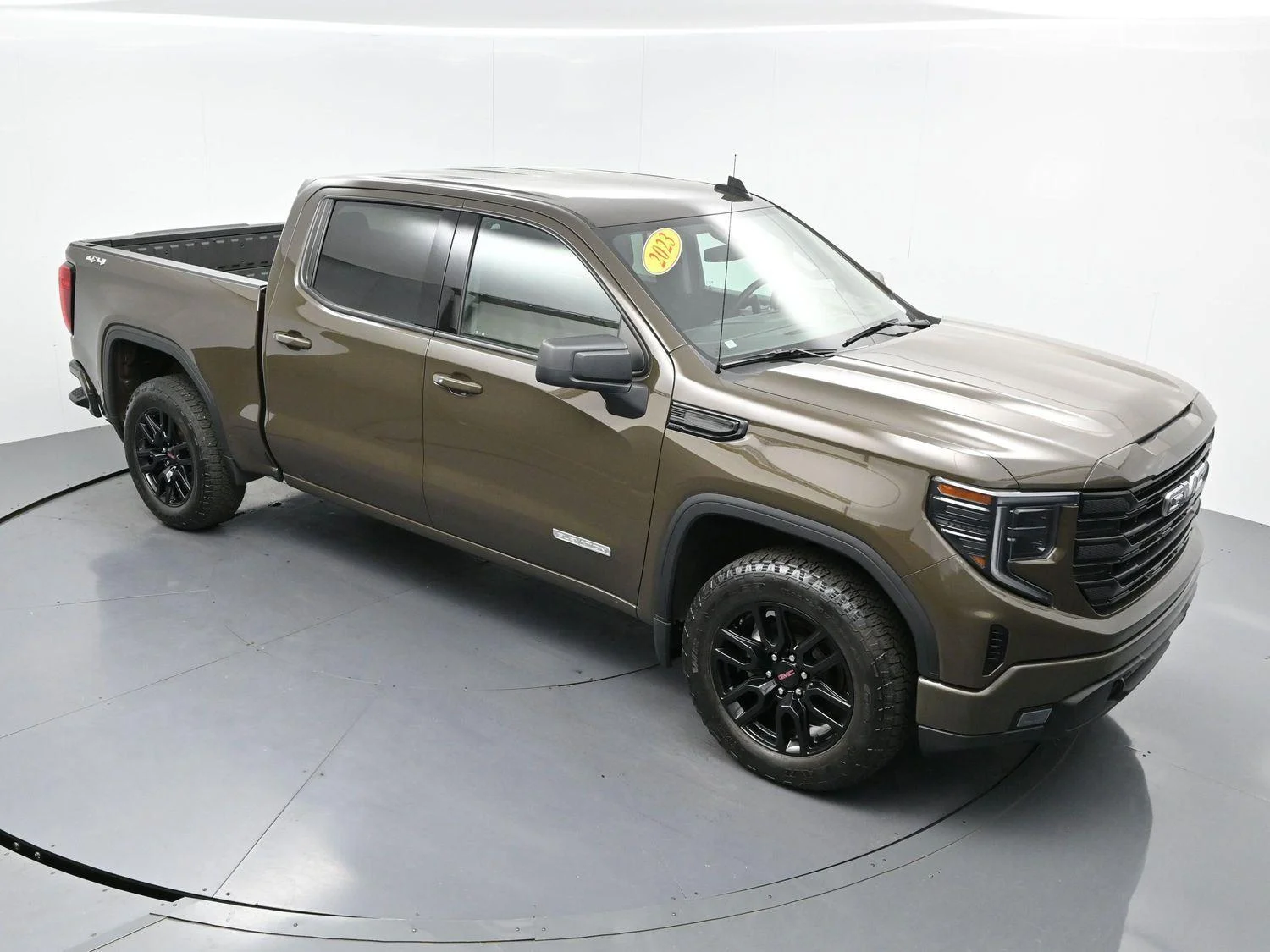 Used 2023 Deep Bronze Metallic GMC Elevation image 33