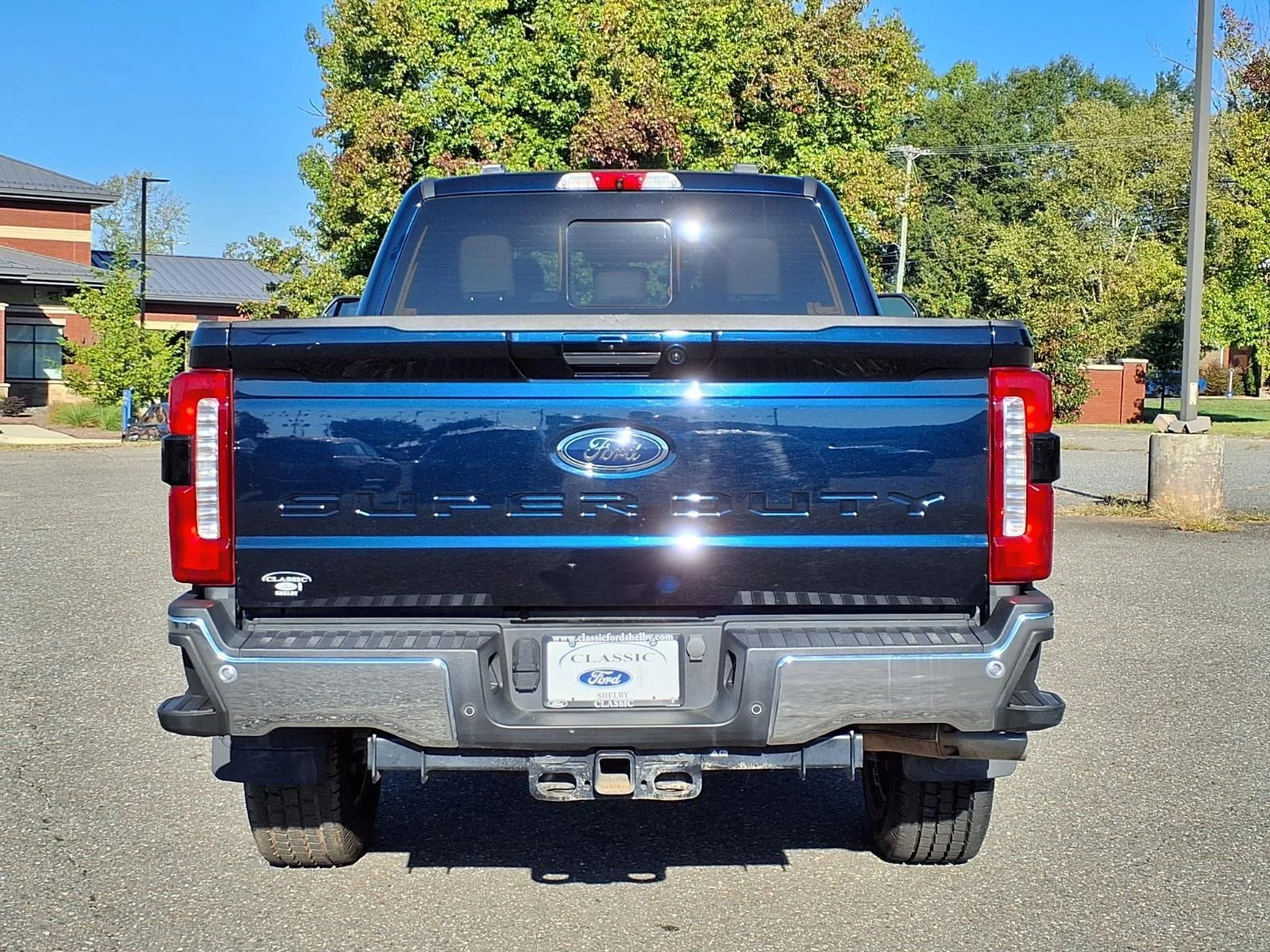 Used 2024 Antimatter Blue Metallic Ford LARIAT image 11