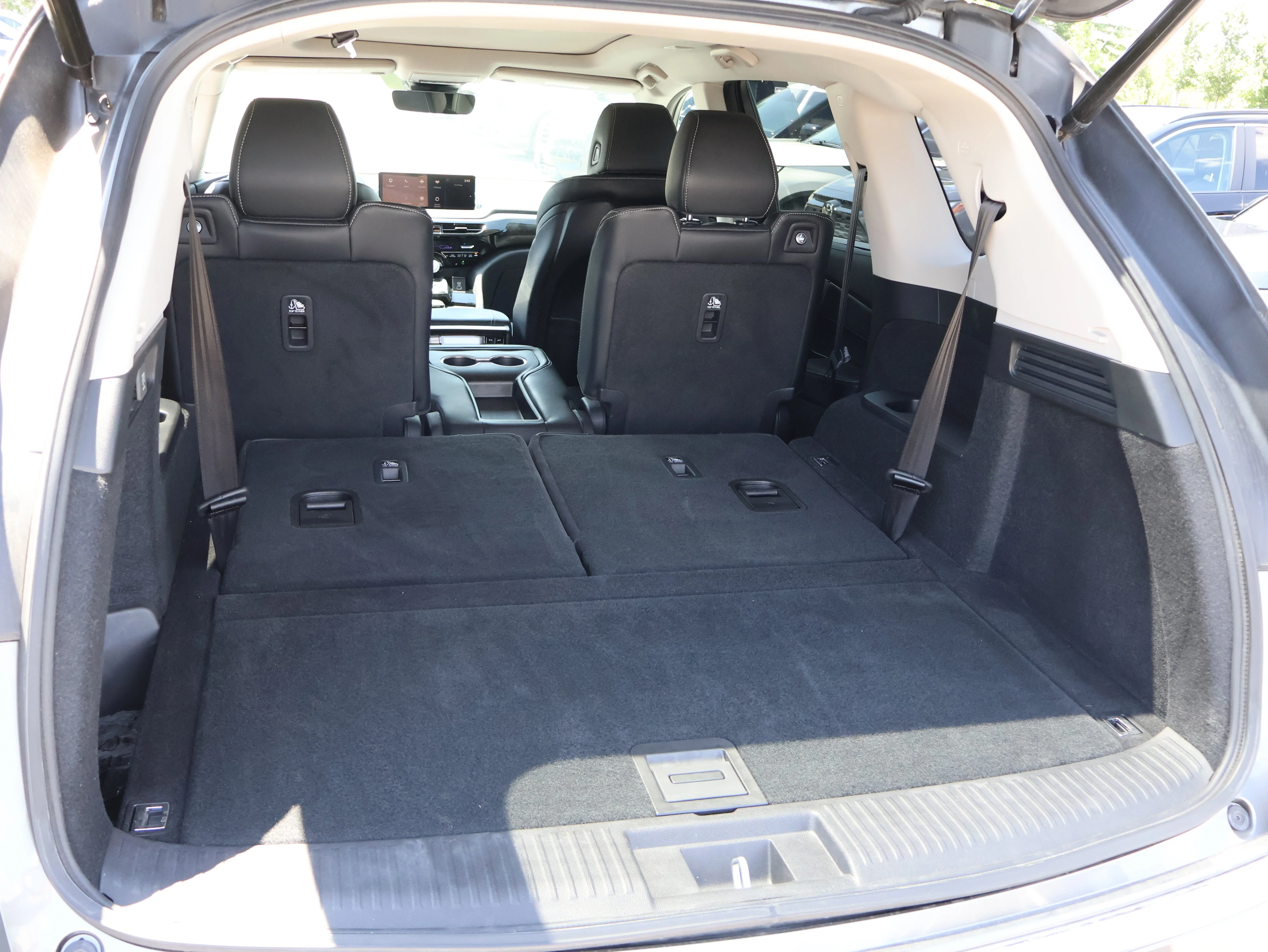 Used 2023 Liquid Carbon Metallic Acura w/Technology Package image 19