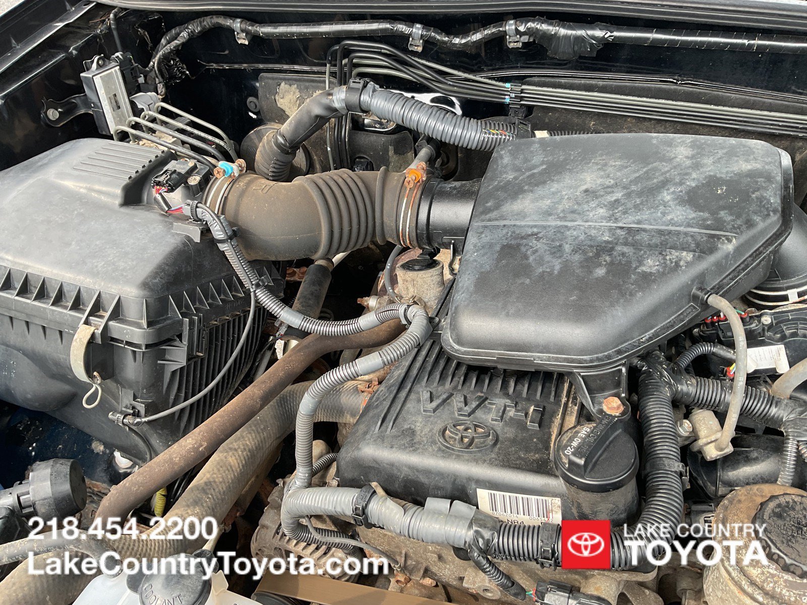Used 2012 GREY METALLIC Toyota Base image 28