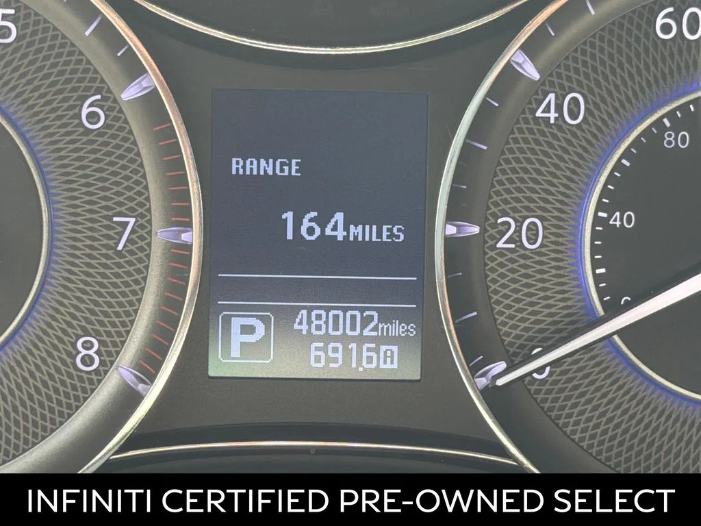 Certified Used 2019 Champagne Quartz INFINITI LUXE image 8