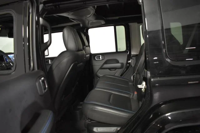 Used 2024 Black Jeep High Altitude 4xe image 31
