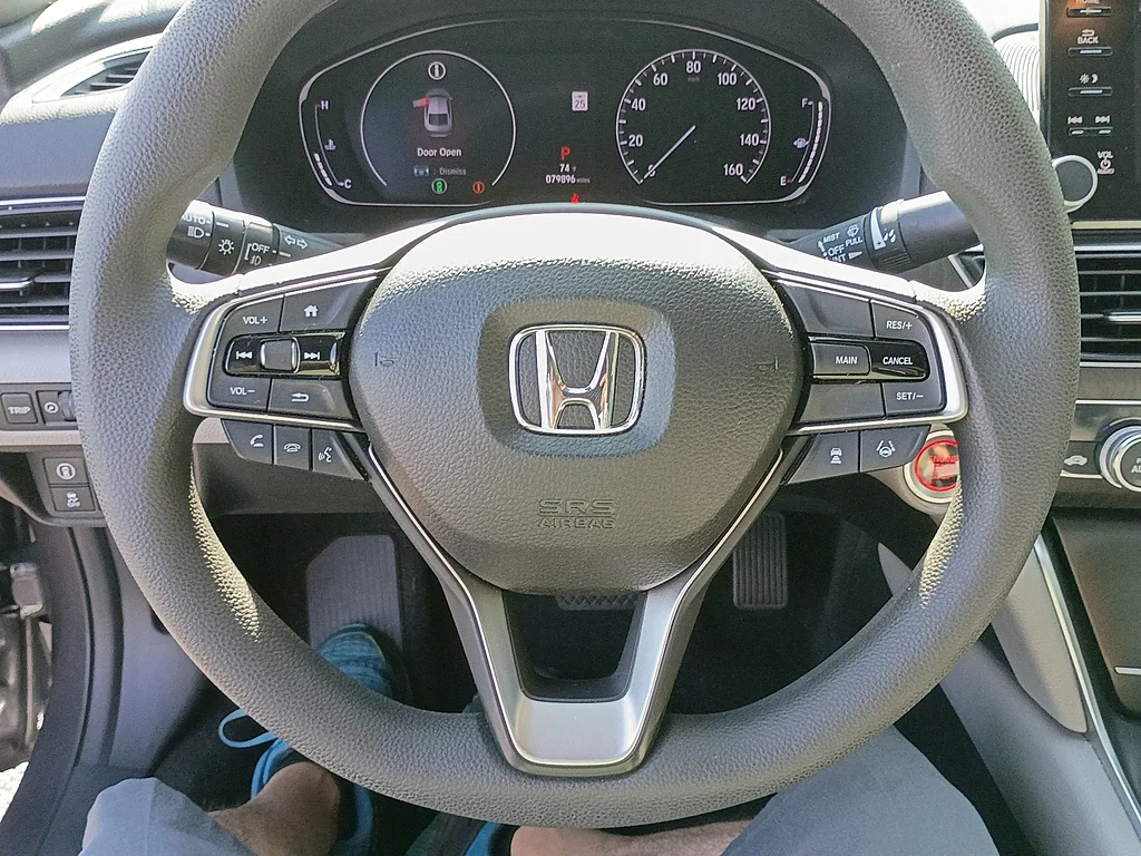 Certified Used 2018 DK. GRAY Honda EX image 19