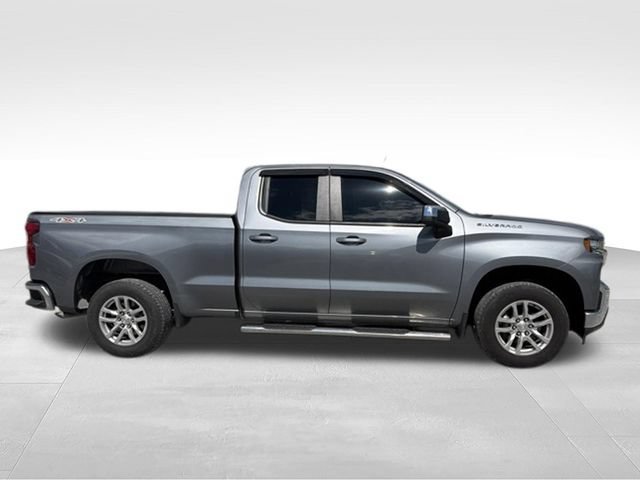 Used 2021 SATIN STEEL METALLIC Chevrolet LT image 30