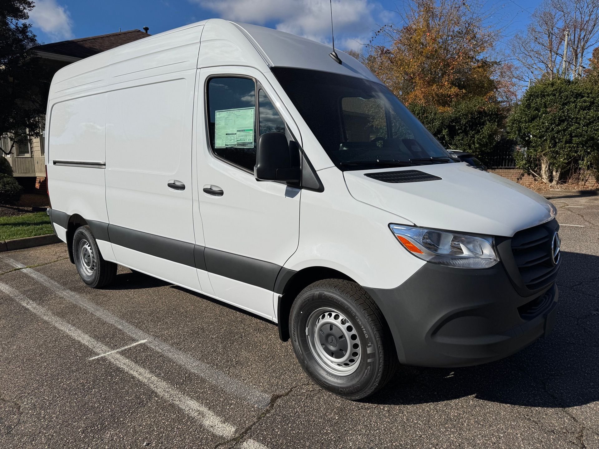 2026 Mercedes-Benz Sprinter 2500 144 WB's photo