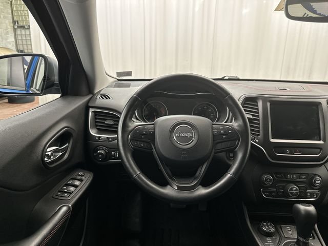 Used 2019 Blue Jeep Trailhawk image 15