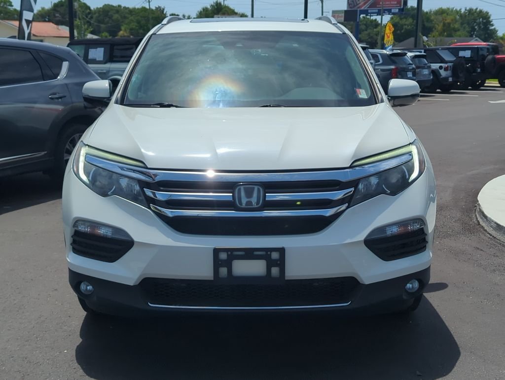 Used 2017  Honda Touring image 10