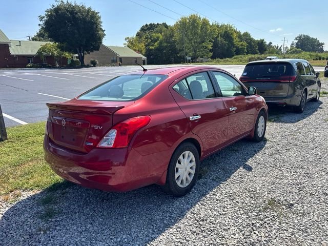 Used 2014 Red Nissan 1.6 SV image 5