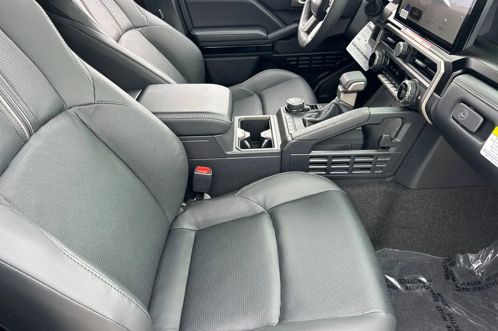 New 2026 Wind Chill Pearl <sup>1</sup> Toyota 4Runner Limited image 16