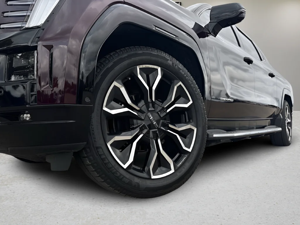 Used 2025 Red GMC Denali image 26