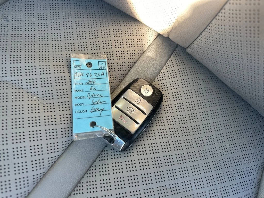 Used 2016 Gray Kia EX image 30
