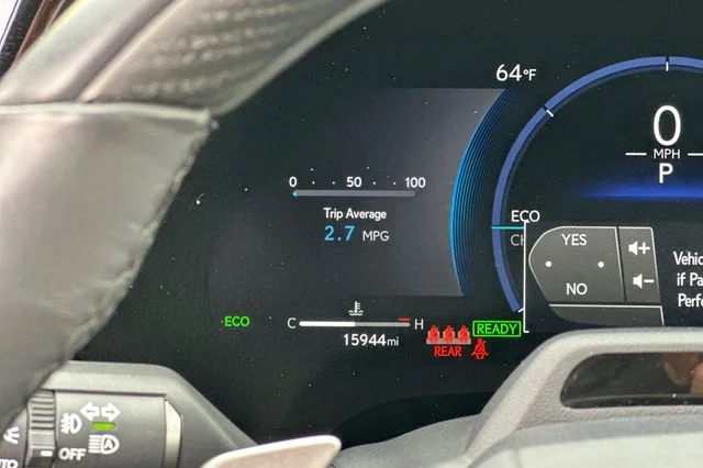 Used 2025 Silver Lexus 350h Luxury image 33