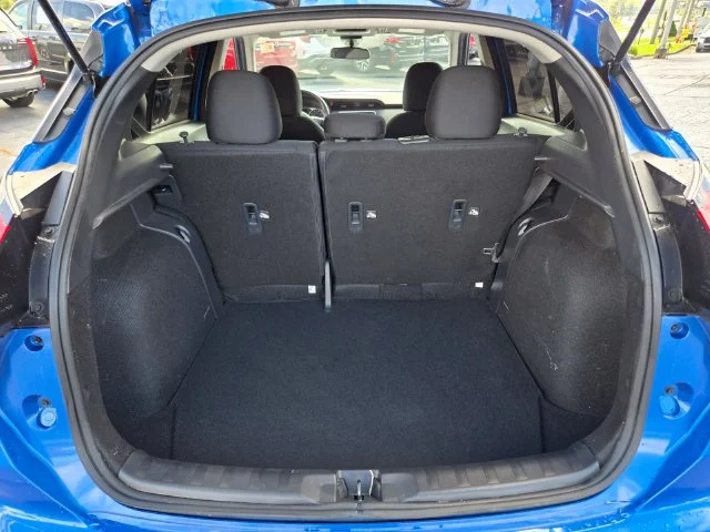 Used 2025 Blue Nissan S image 17