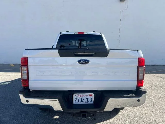 Used 2020 Oxford White Ford Lariat image 33