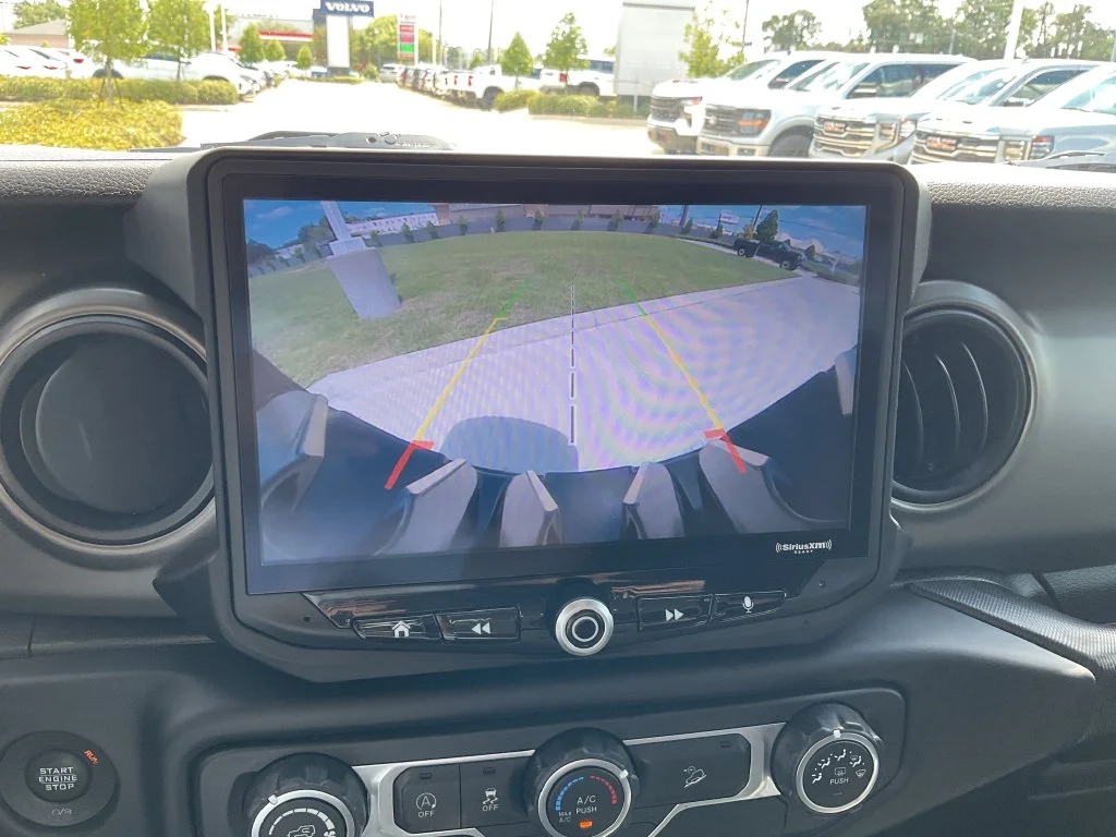 Used 2019 Red Jeep Unlimited Sport S image 25