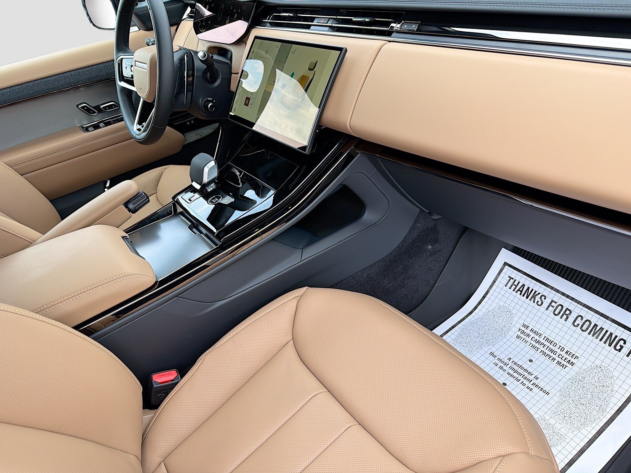 New 2026 Fuji White Land Rover SE image 14