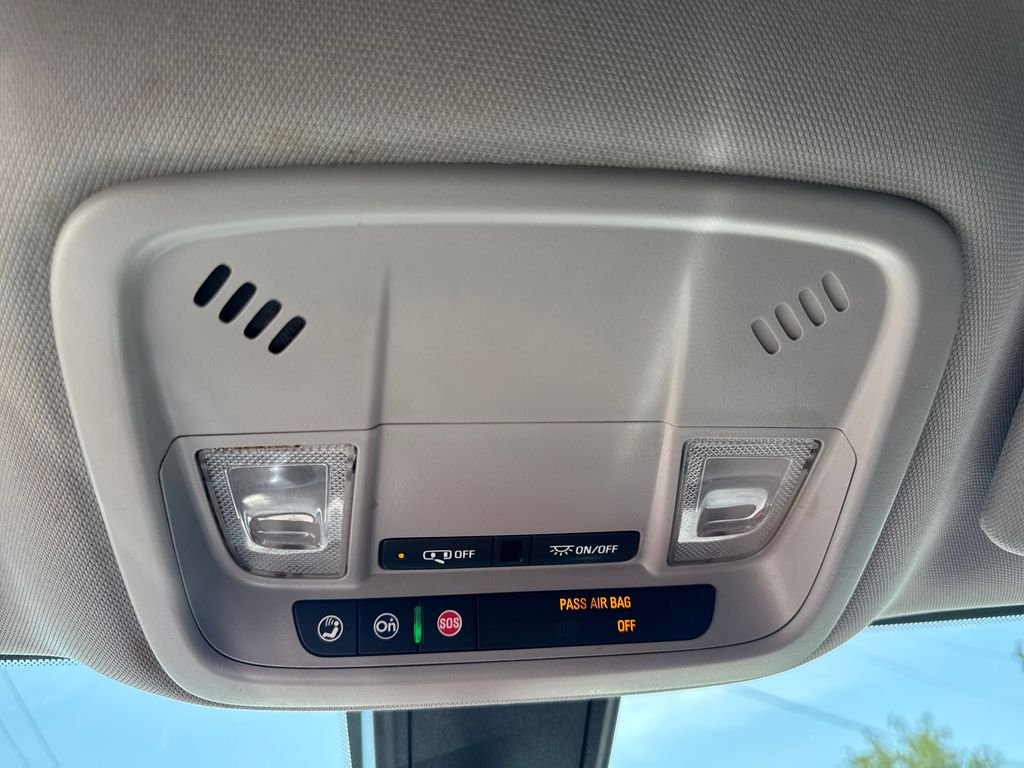 Used 2019 Silver Chevrolet LT image 35