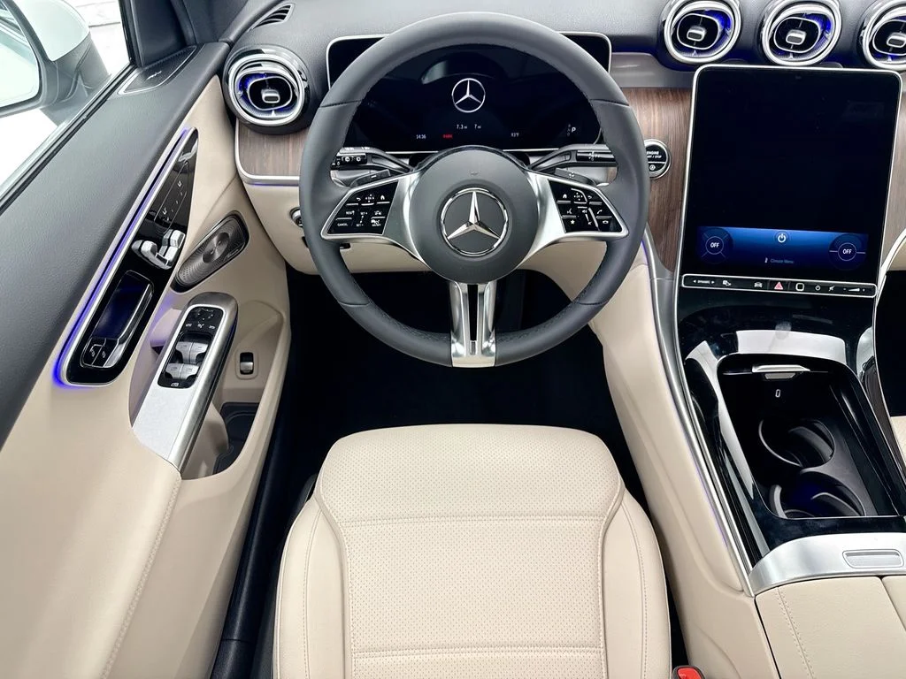 New 2026 White Mercedes-Benz GLC 300 image 10