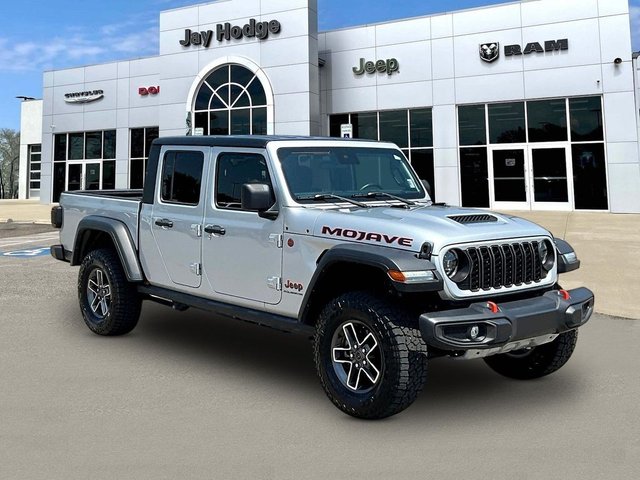 Pre-Owned 2024 Jeep Gladiator Mojave