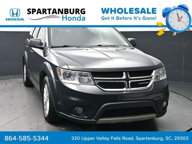Used 2018 Gray Clearcoat Dodge SXT image 2