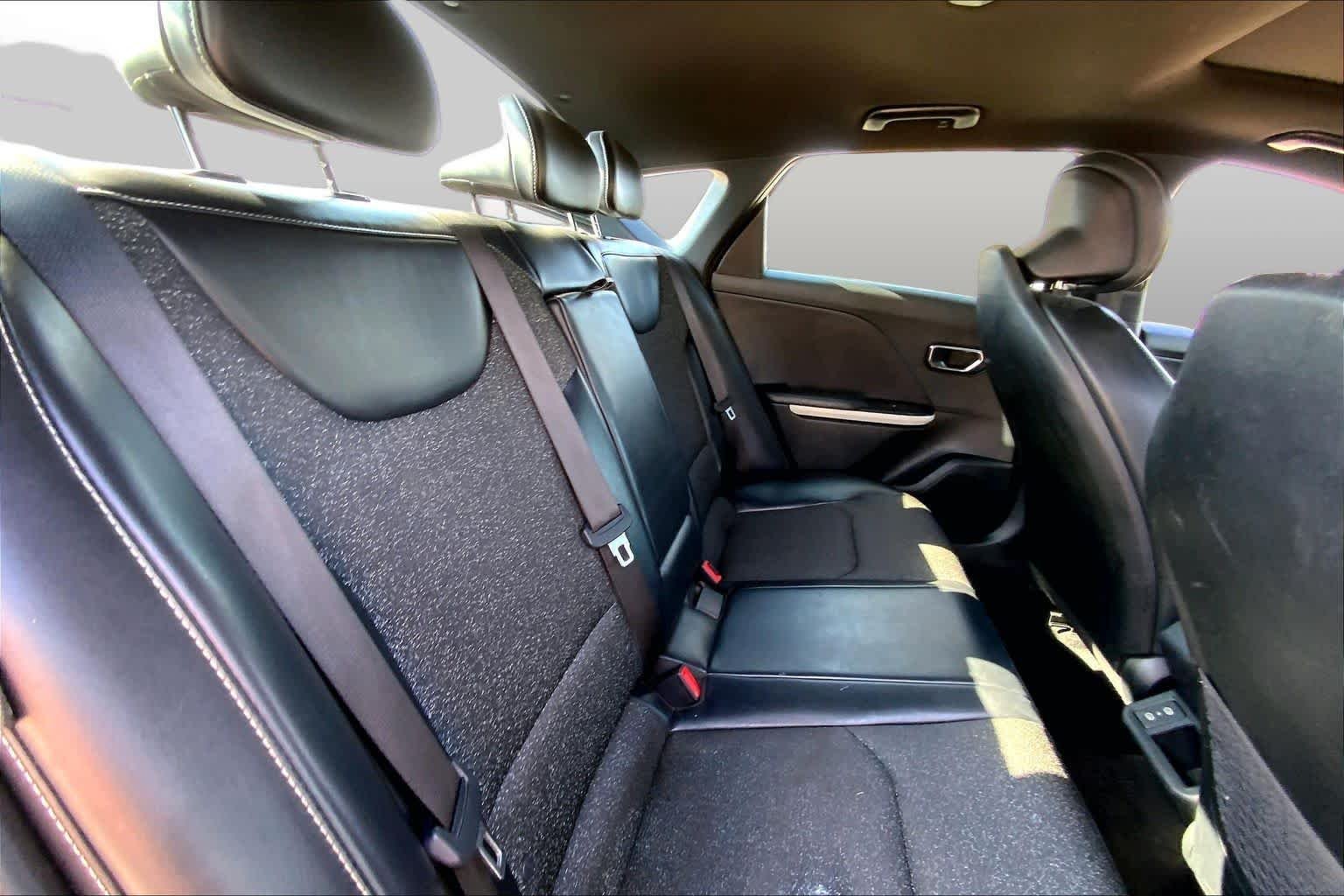 Used 2025 Aurora Black Pearl Kia GT-Line image 18