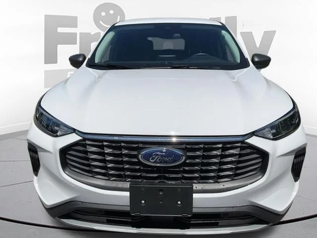 Used 2025 White Ford Active image 19